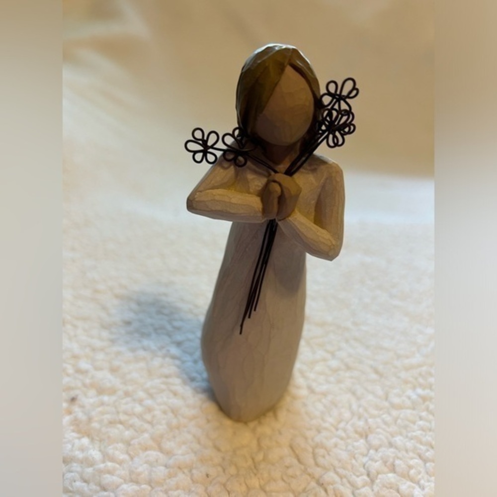 WILLOW TREE FRIEND FIGURE. 2004 Demdaco Susan Lordi